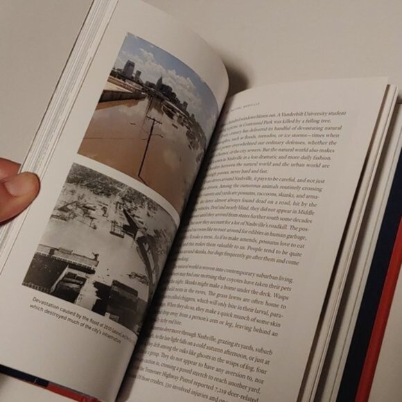 3/$13 Nashville: Music and Manners hardcover book by Richard Schweid 2021 - Picture 8 of 8